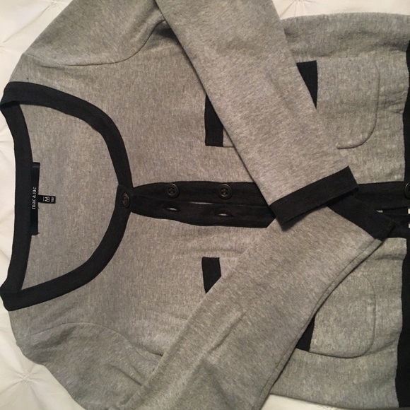 💥3/$20💥 Mac & Jac button down sweater - Picture 2 of 3